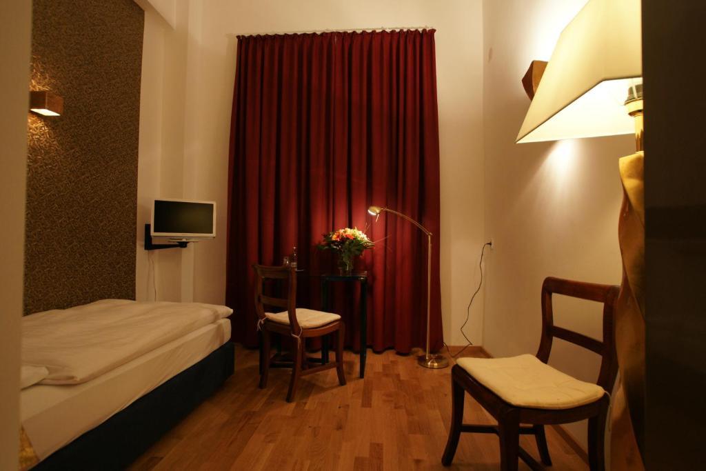 Hotel Stern Дюссельдорф Номер фото